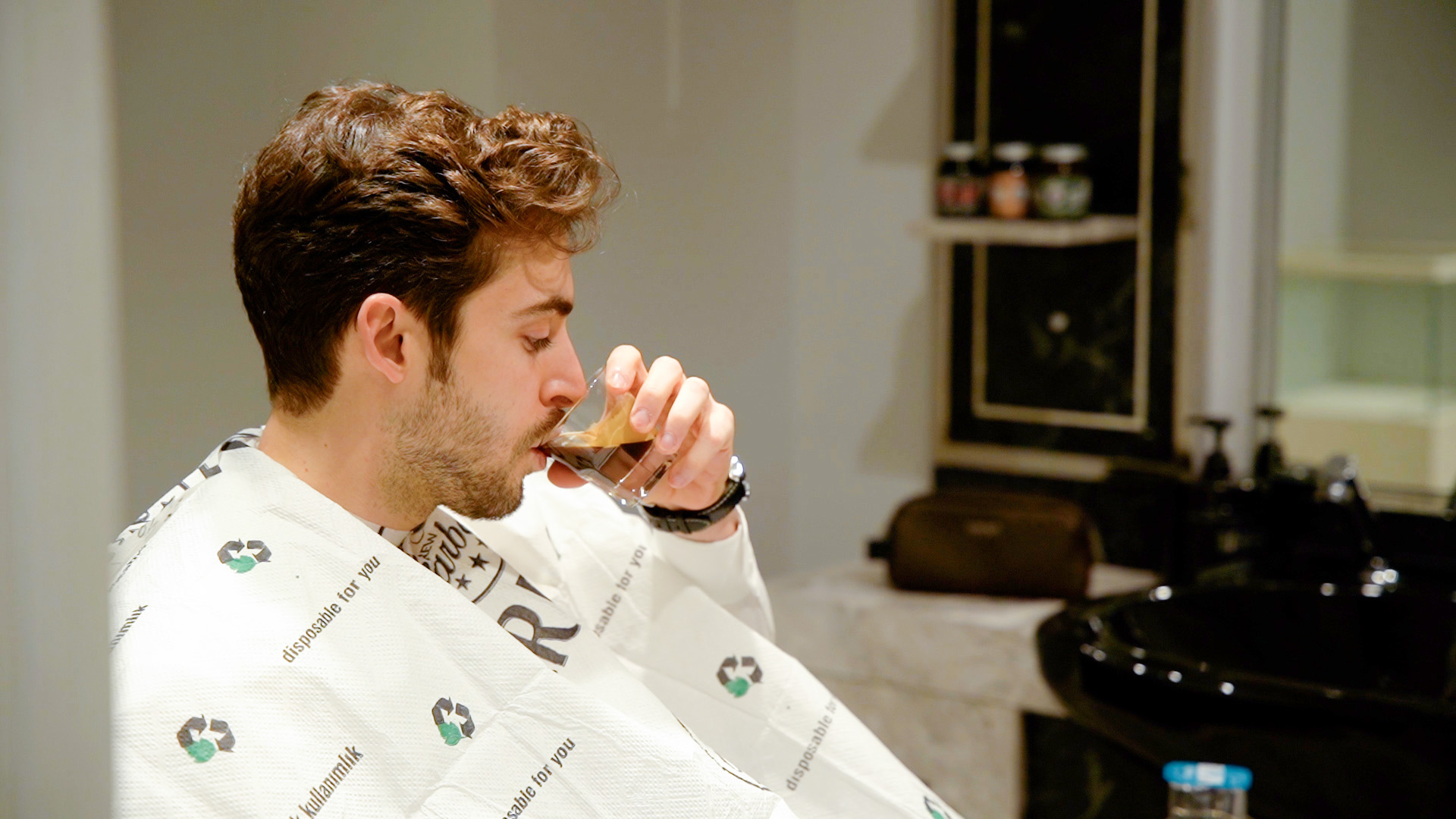 C0116.00_06_50_11.Still011